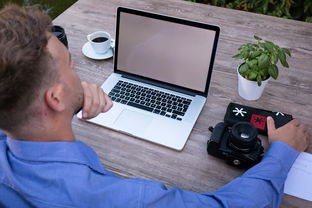 (电脑很卡怎么提速)解决电脑卡顿问题的有效方法与技巧，轻松提升电脑运行速度