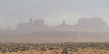 (穿越山谷的风你慢些走)穿越山谷的风，山谷风现象的多元分析