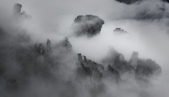(明月无影是什么意思?)明月无云水不波——解读古典意境与生活哲学